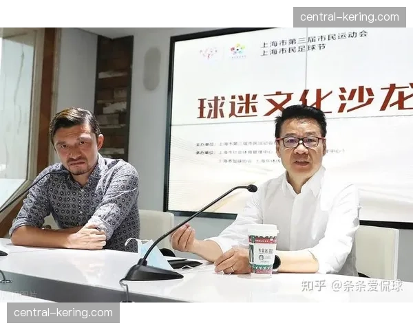 铜梁龙双外援中轴迎战申花锋线，刘建业五后卫体系考验吴金贵破防能力